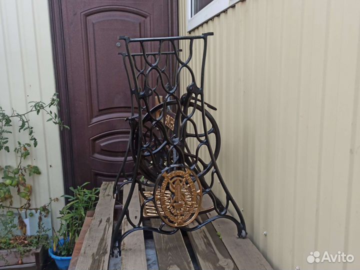 Станина зингер