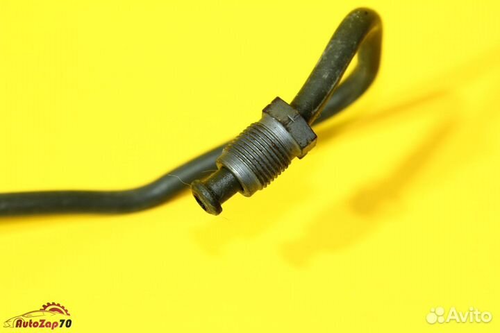 W204 C250 Трубка тормозная 