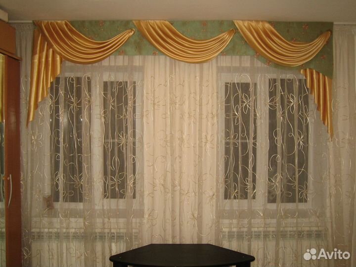 Ламбрекен новый, 2.6-метра, вышивка органза, атлас