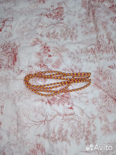 Гимнастическая скакалка