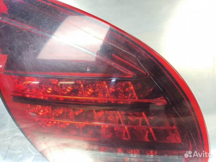 Фонарь задний внутренний левый Porsche Cayenne GTS