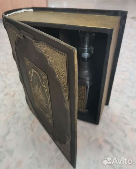 Мини бар-книга