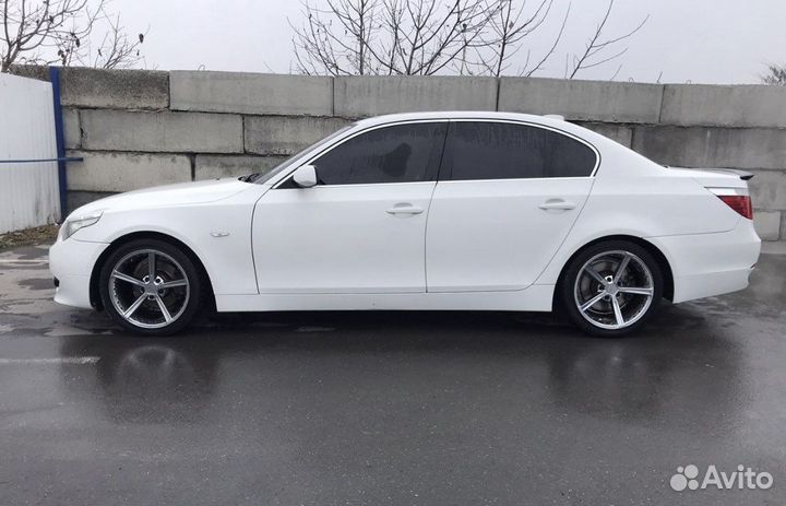 Разборка e60 2004 2008 год