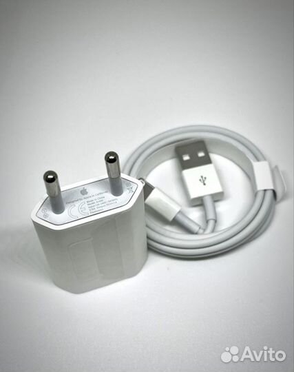Зарядка на iPhone 5w + кабель USB-lightning