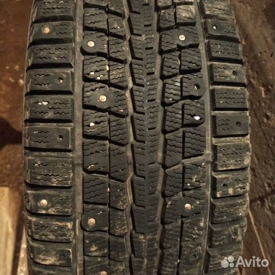 Dunlop SP Winter Ice 01 205/55 R16 94T