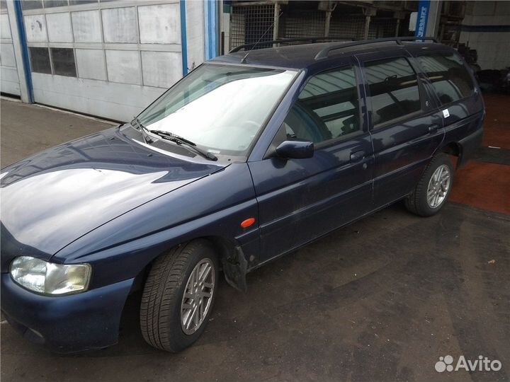Разбор на запчасти Ford Escort 1995-2001