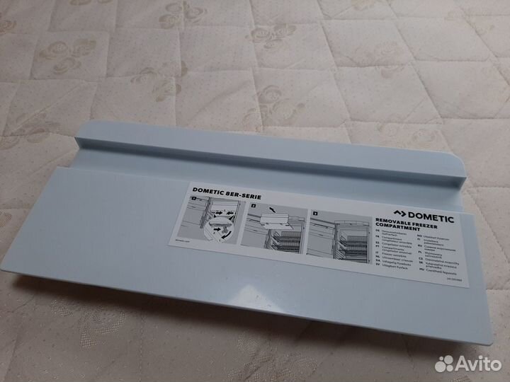 Дверка морозильной камеры Dometic для каравана