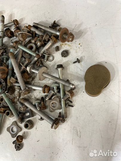 Болты задней подвески Audi A6 Allroad C6 AUK 2006