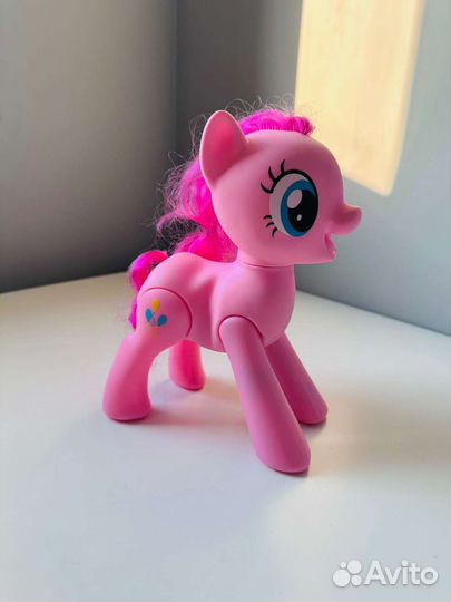 Смеющаяся пони Пинки Пай My Little Pony