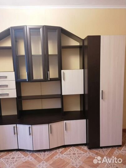 Стенка в гостиную