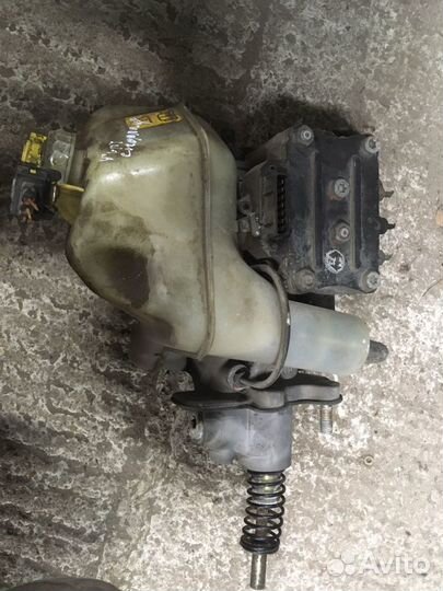 Вакуумник Форд Скорпио 2 1995