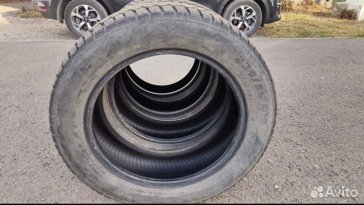 Pirelli Formula Ice 235/55 R18