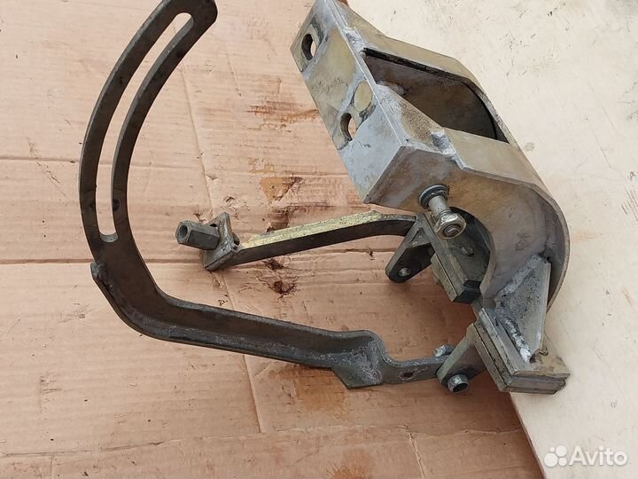 Кронштейн генератора УАЗ 469
