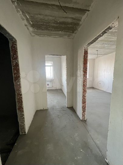 2-к. квартира, 63 м², 3/10 эт.