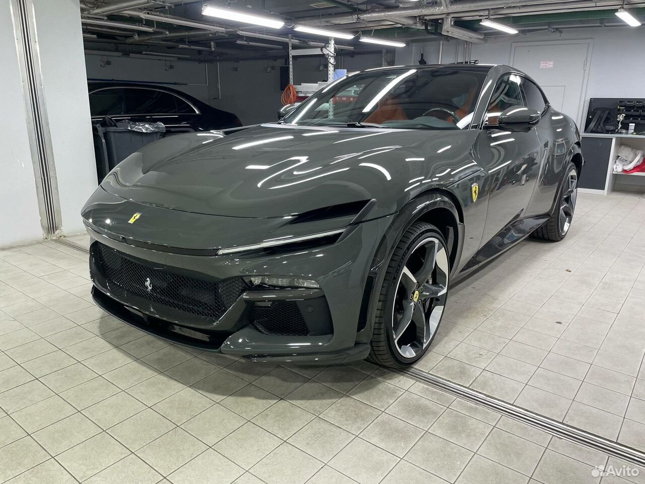 Ferrari Purosangue 6.5 AMT, 2026