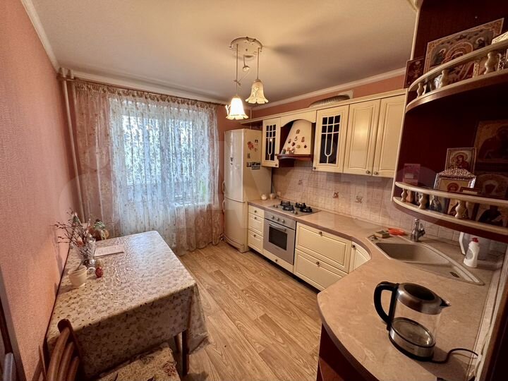 3-к. квартира, 61 м², 6/10 эт.