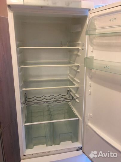Холодильник Electrolux ERB 9042