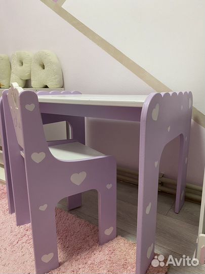 Детский туалетный столик