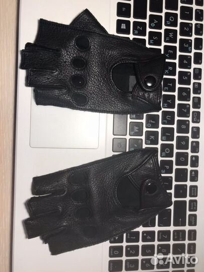 Перчатки, кожа