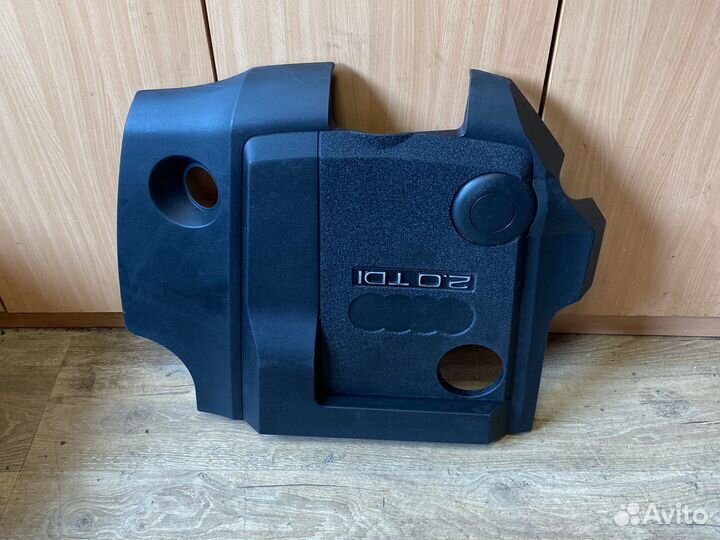 Audi a6 c6 декоративная накладка двигателя