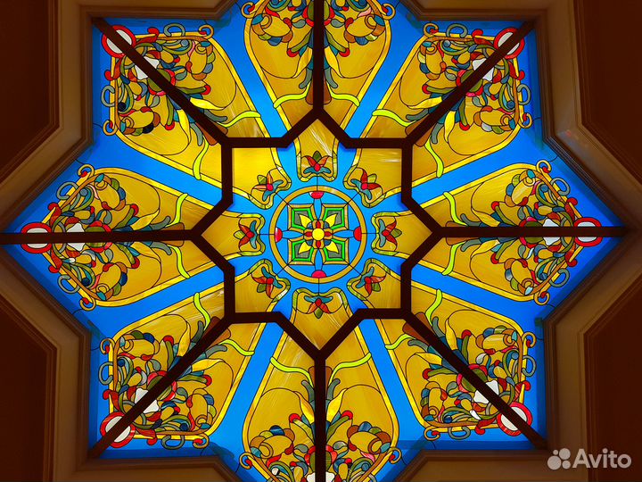 Витражи и мозаика из стекла