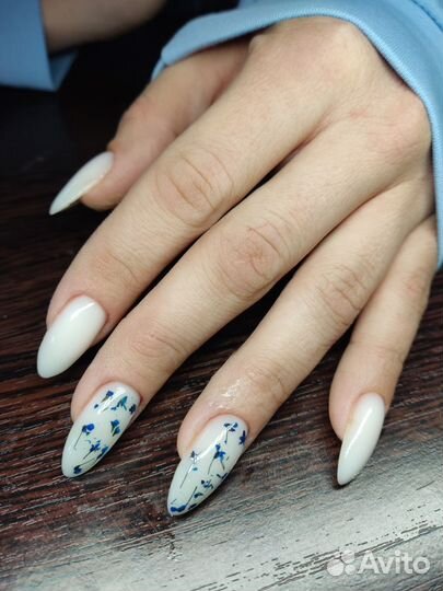 Мастер маникюра и педикюра