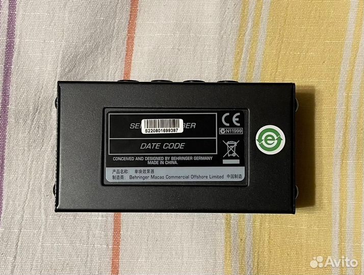 Директ-бокс Behringer HD400 microhd