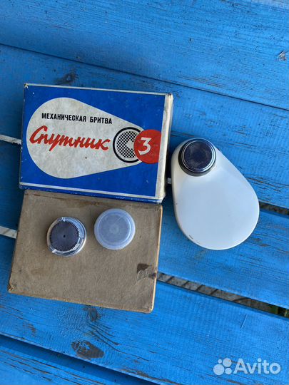 Механическая бритва спутник