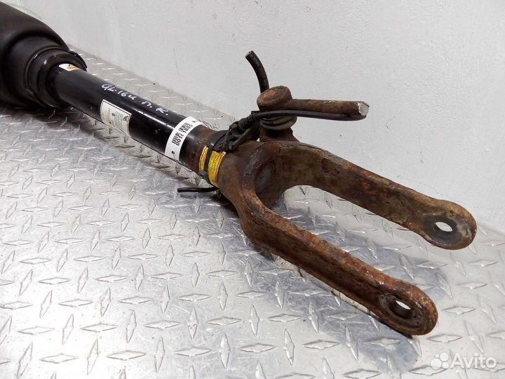 Амортизатор передний R Mercedes GL W164