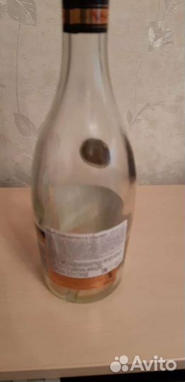 Пустая бутылка,с коробкой от коньяка