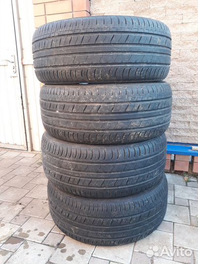 Royal Black Royal S/W 285/50 R20 V