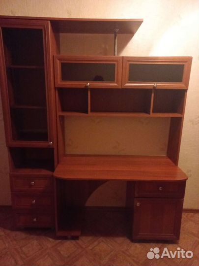 Компьютерный стол