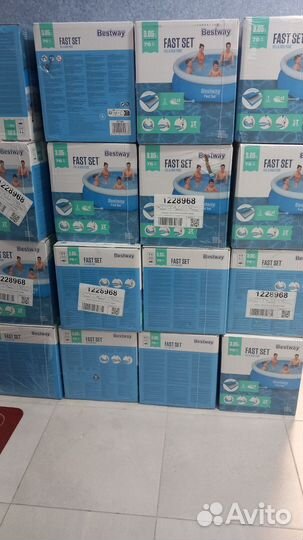 Надувной бассейн bestway 3800л