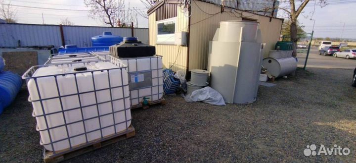 Емкость пластиковая Большой объем