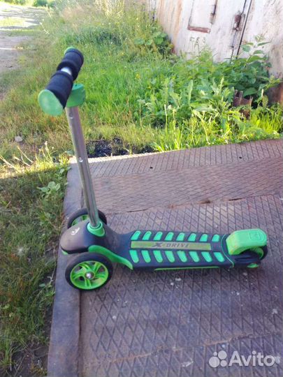 Самокат детский трехколесный бу