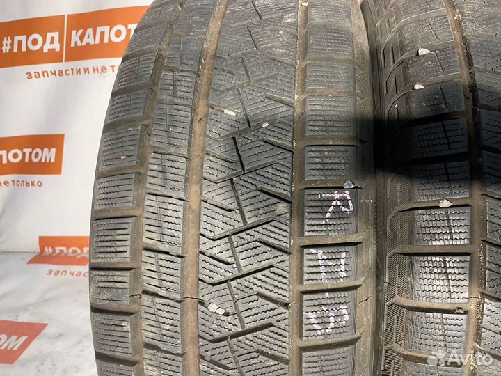 Pirelli Ice Asimmetrico Plus 215/60 R17