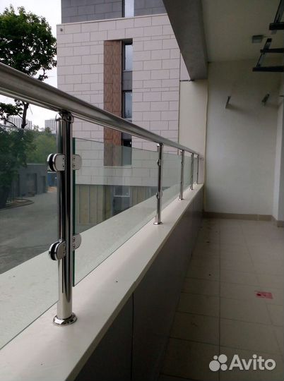 Ограждение для балкона из стекла
