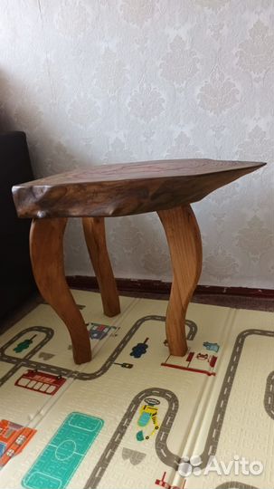 Стол сувенир ручной работы