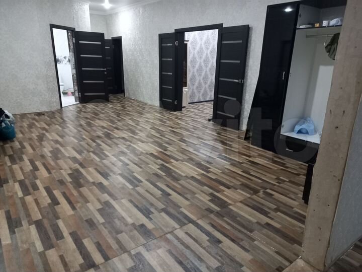 Дом 186 м² на участке 6 сот.