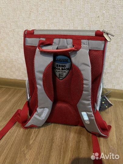 Продам школьный рюкзак