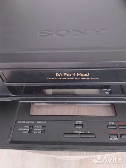 Видеомагнитофон sony DA 4 PRO