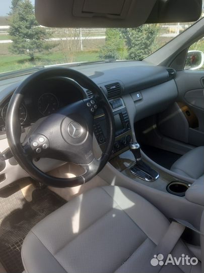 Mercedes-Benz C-класс 2.5 AT, 2006, 239 789 км