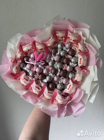 Сладкий букет из конфет рафаэлло ферерро