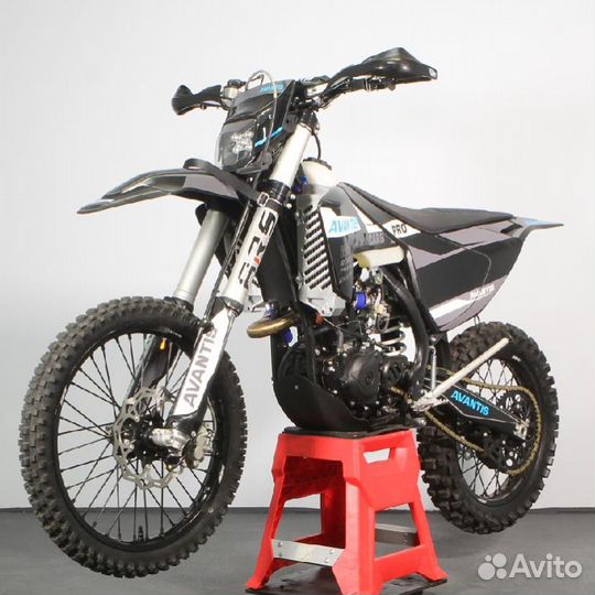 Мотоцикл Avantis Enduro 300 PRO Carb FCR Exclusive
