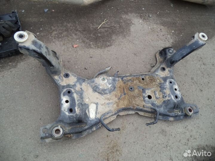 Подрамник Mazda 3 BL 2010г 1.6