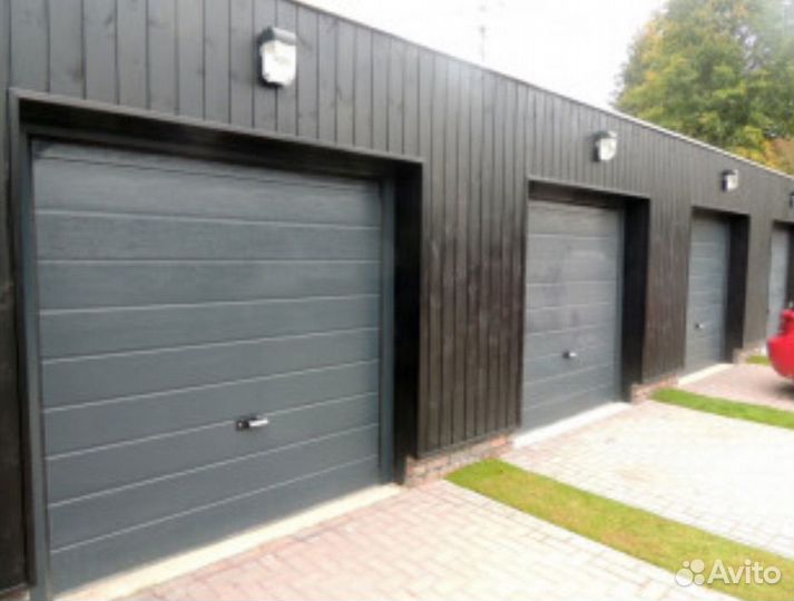 Секционные ворота бу 3х3