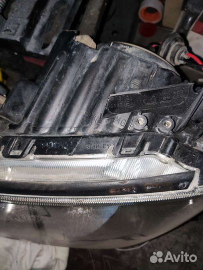 Фары на mitsubishi pajero sport 2