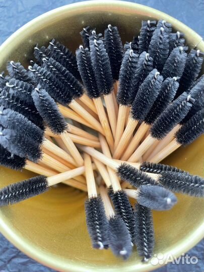 Щеточки для ресниц и бровей