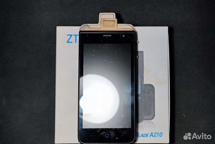 ZTE Blade A210