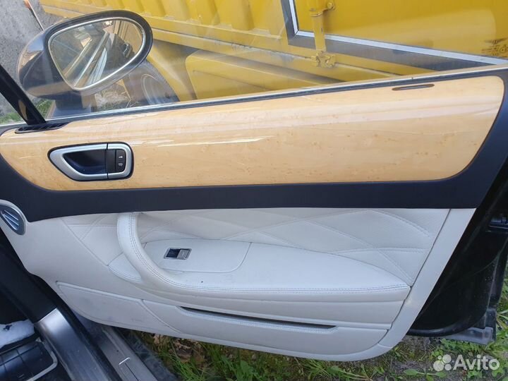 Дверная карта передняя правая Бентли Континенталь